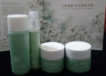 幸運抽中醒膚煥顏奢華旅行組從左至右分別是：